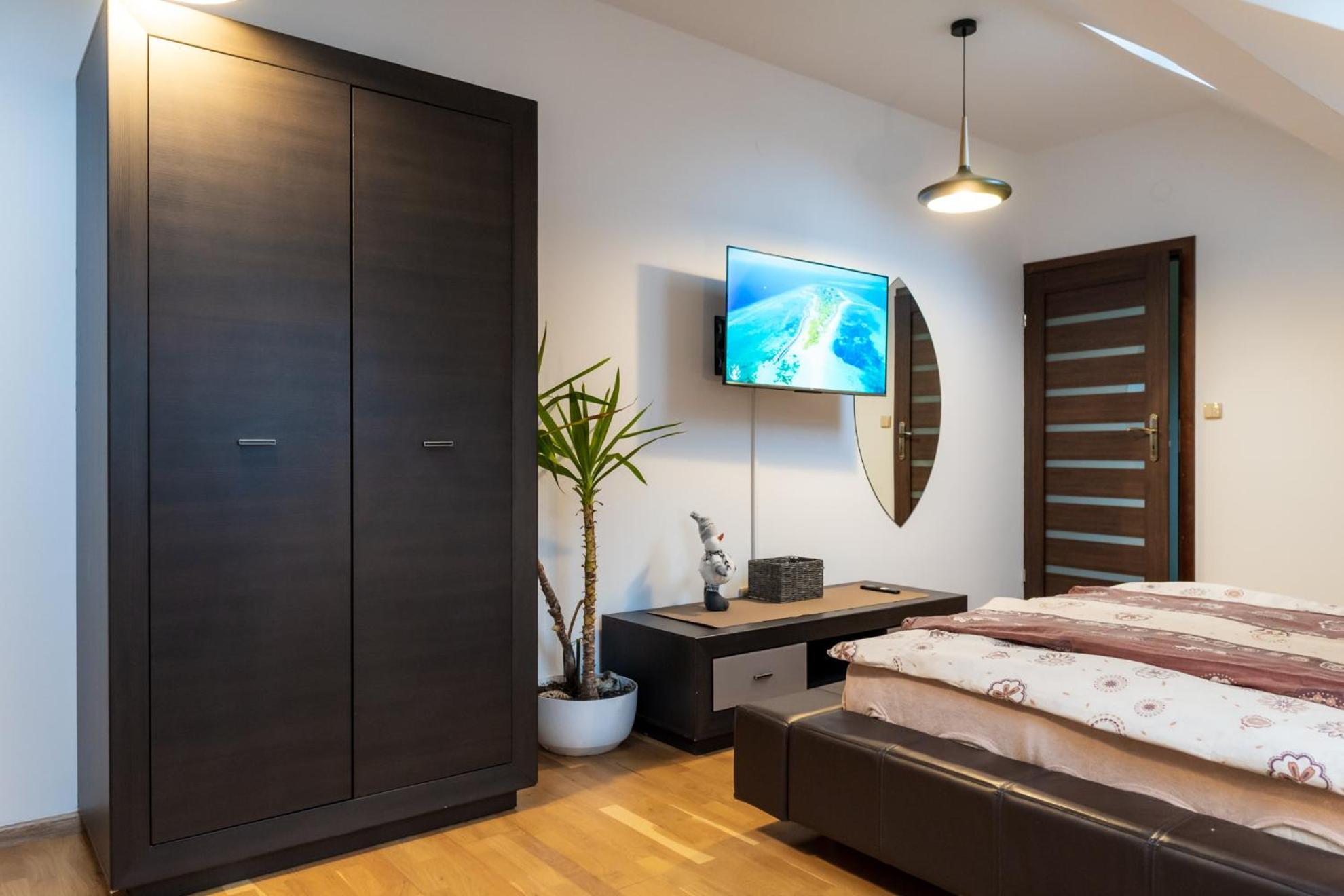 Gosciniec Stara Szkola Hotel Haluszowa Bagian luar foto