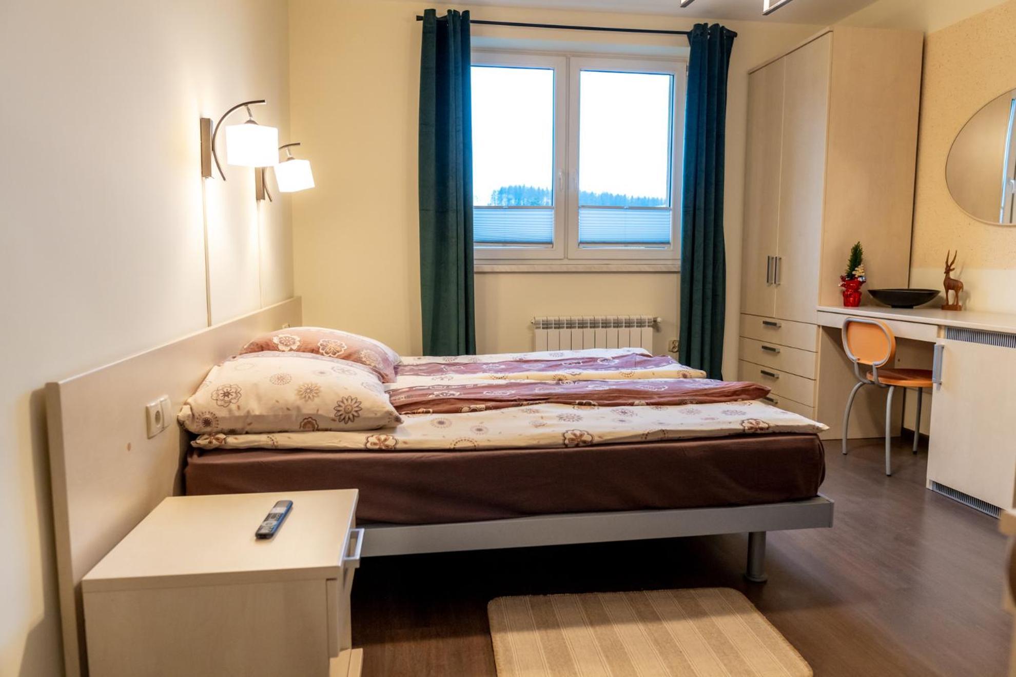 Gosciniec Stara Szkola Hotel Haluszowa Bagian luar foto
