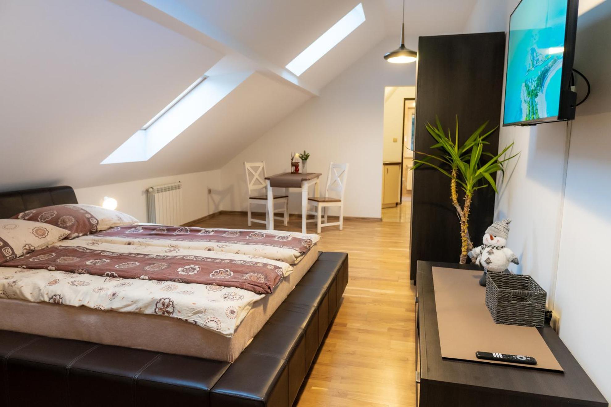 Gosciniec Stara Szkola Hotel Haluszowa Bagian luar foto