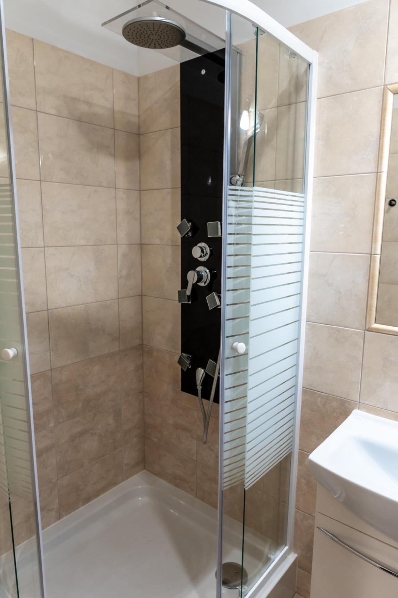 Gosciniec Stara Szkola Hotel Haluszowa Bagian luar foto