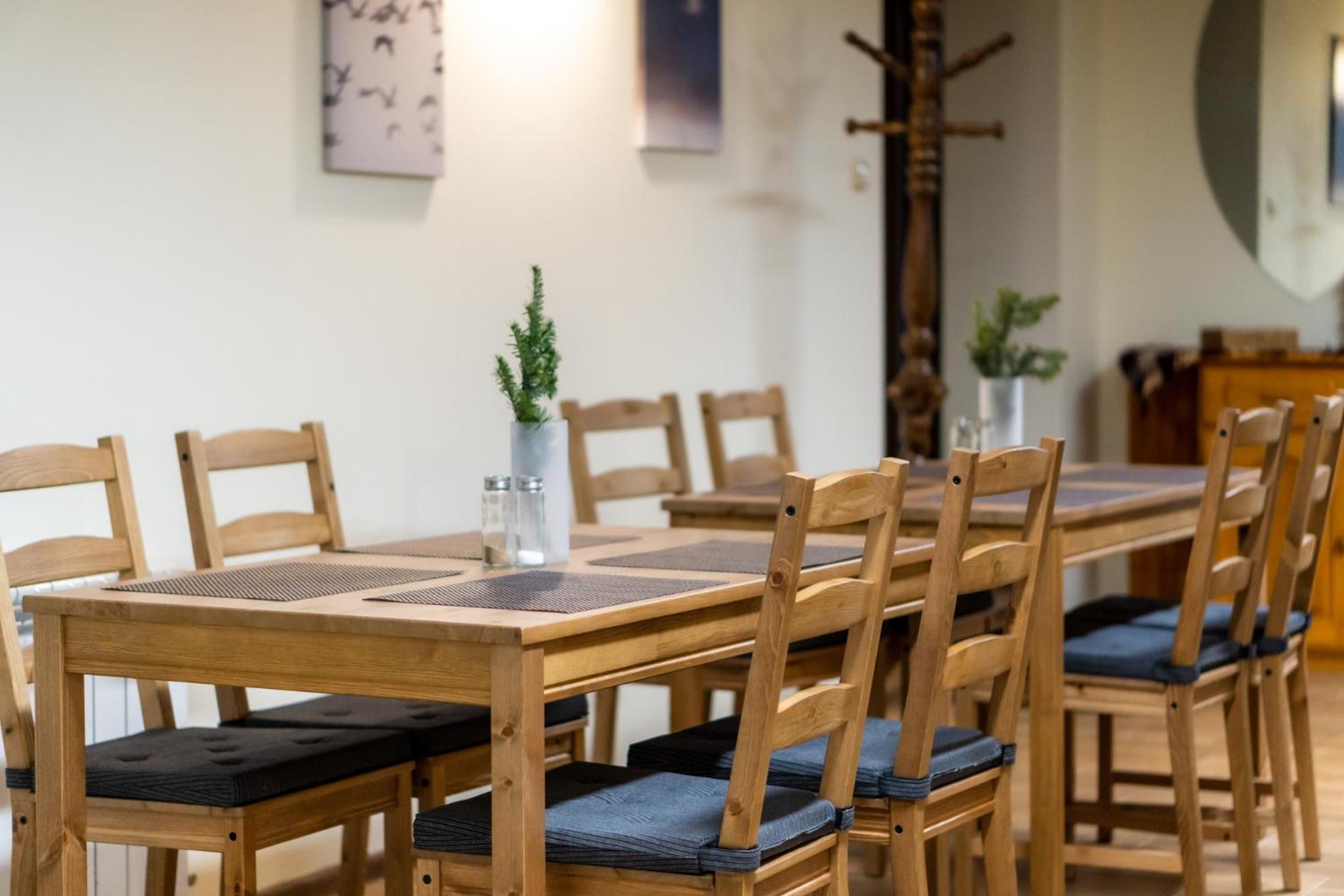 Gosciniec Stara Szkola Hotel Haluszowa Bagian luar foto